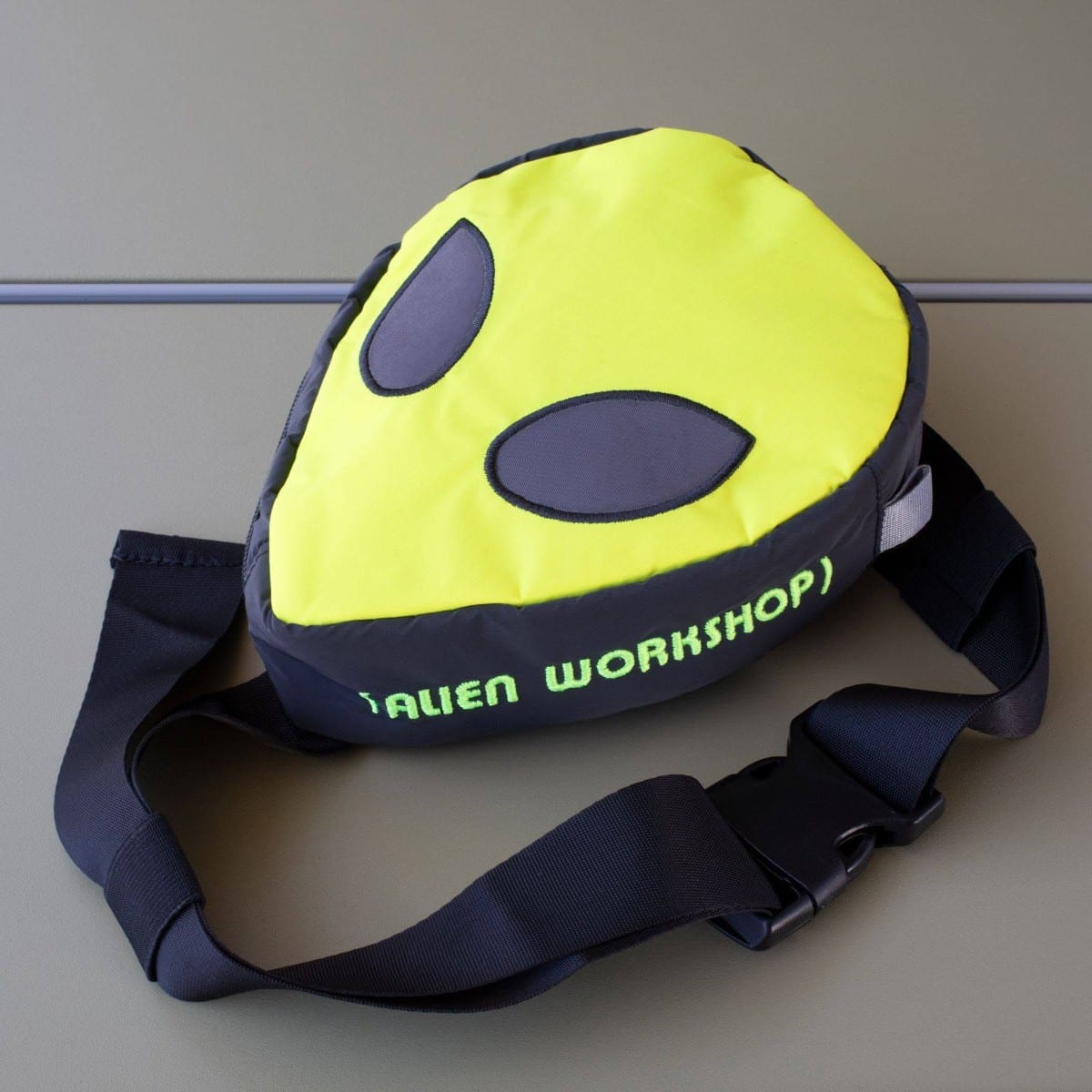 Bolso Alien Workshop